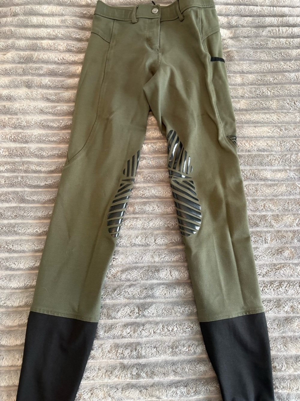 Five Pairs of Women’s Riding Breeches Sold as a Group